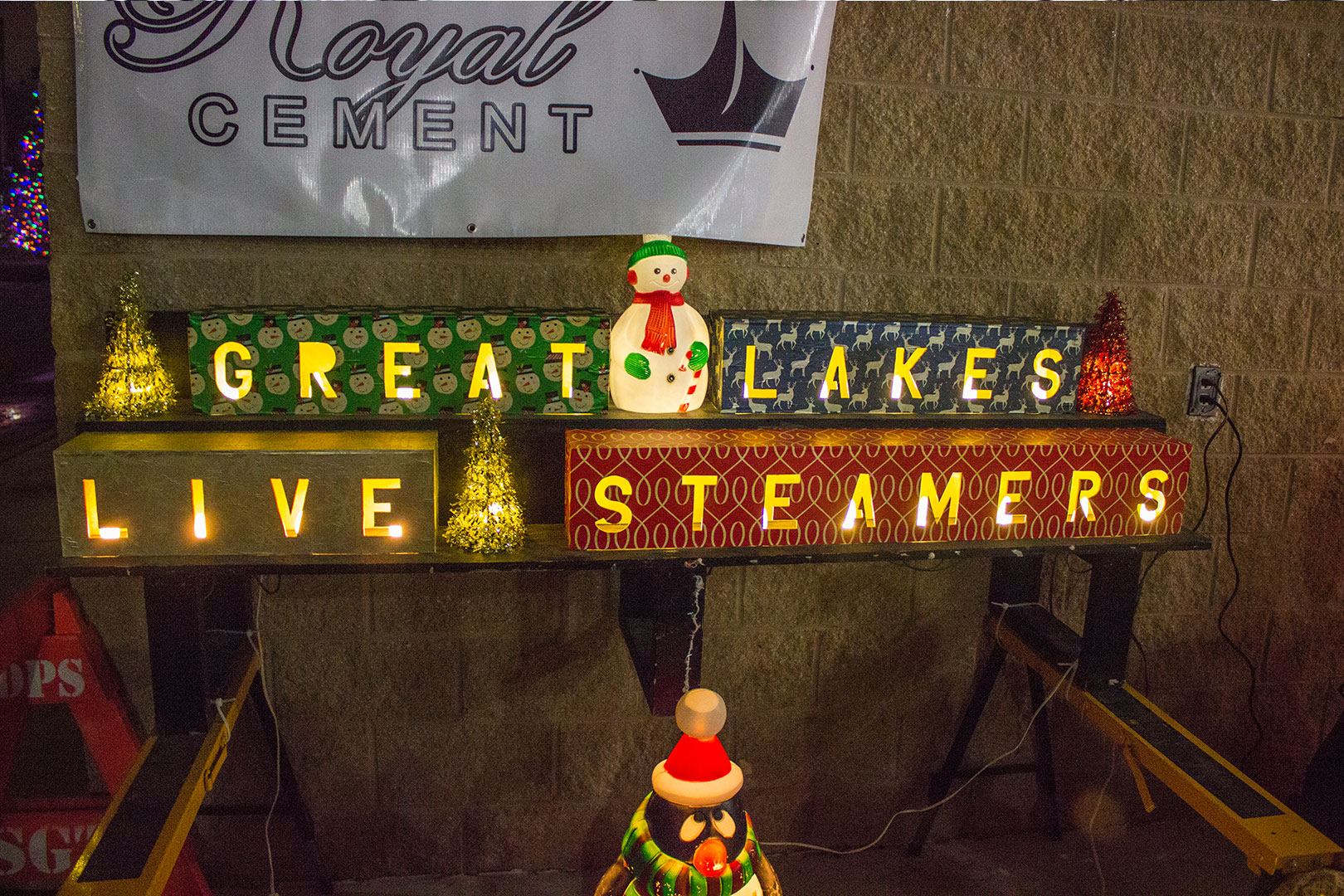 GLLS-ChristmasPage-Image8